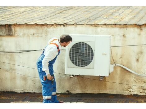 Manutenção de Ar Condicionado com PMOC na Vila Gumercindo